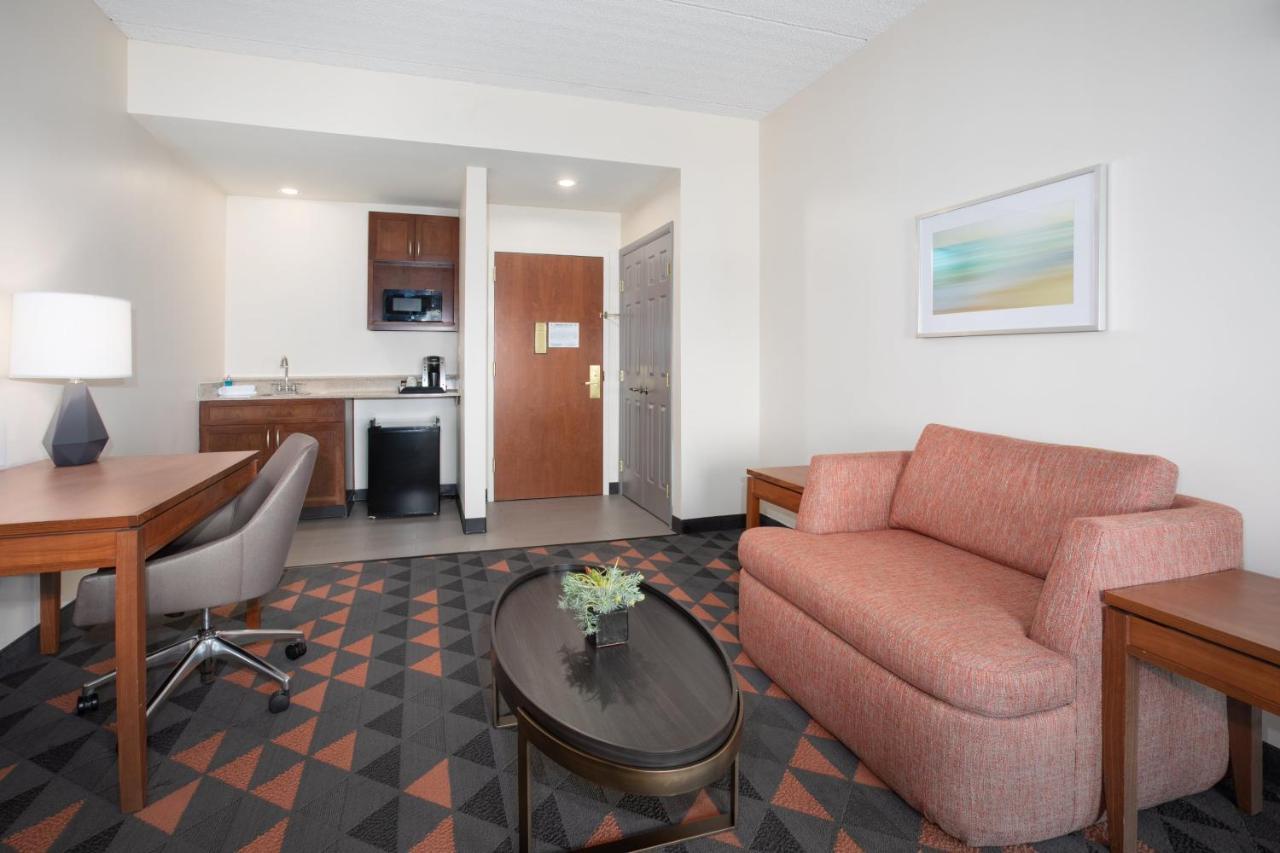 Holiday Inn & Suites Goodyear - West Phoenix Area By Ihg Ngoại thất bức ảnh