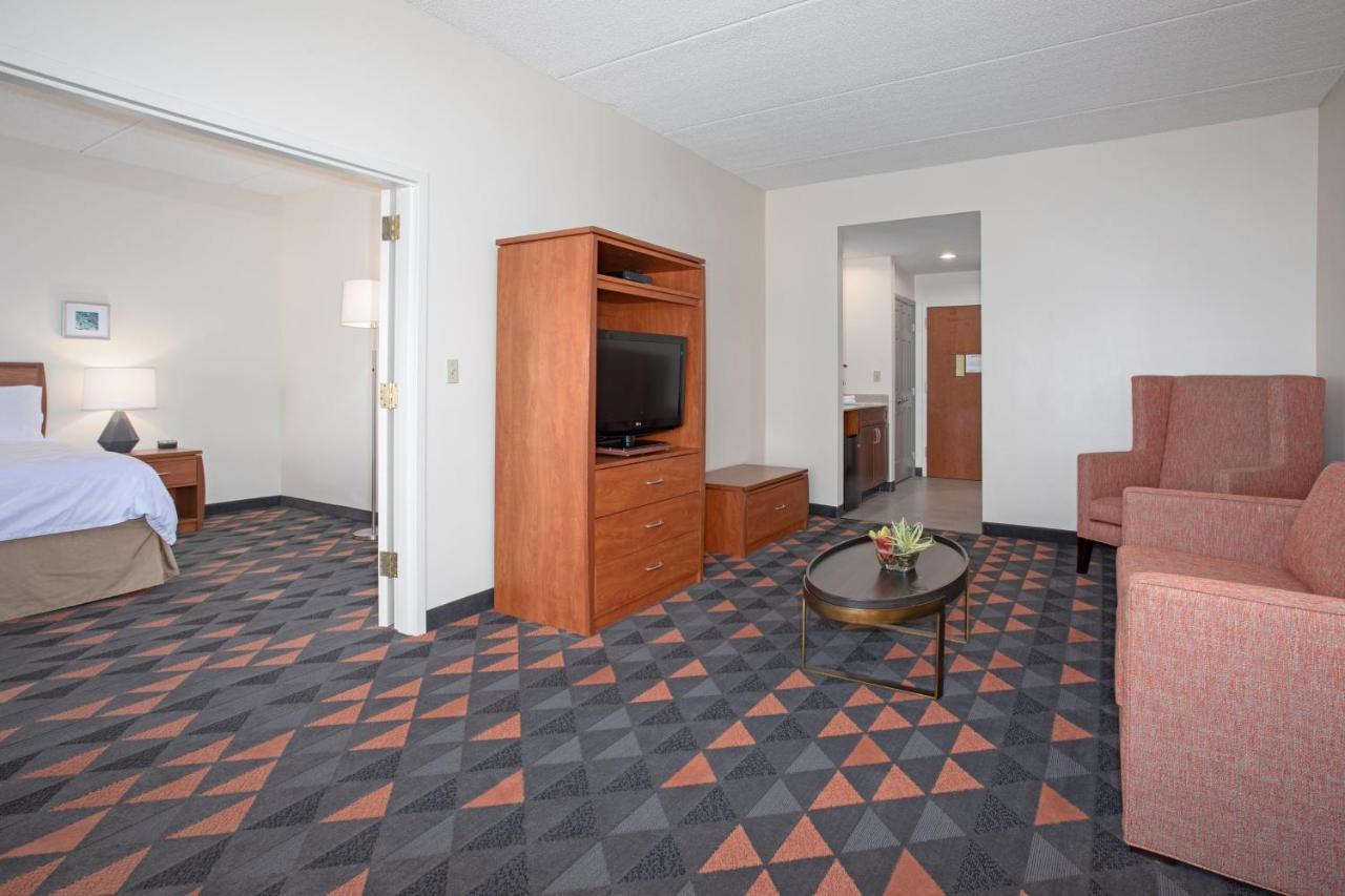 Holiday Inn & Suites Goodyear - West Phoenix Area By Ihg Ngoại thất bức ảnh