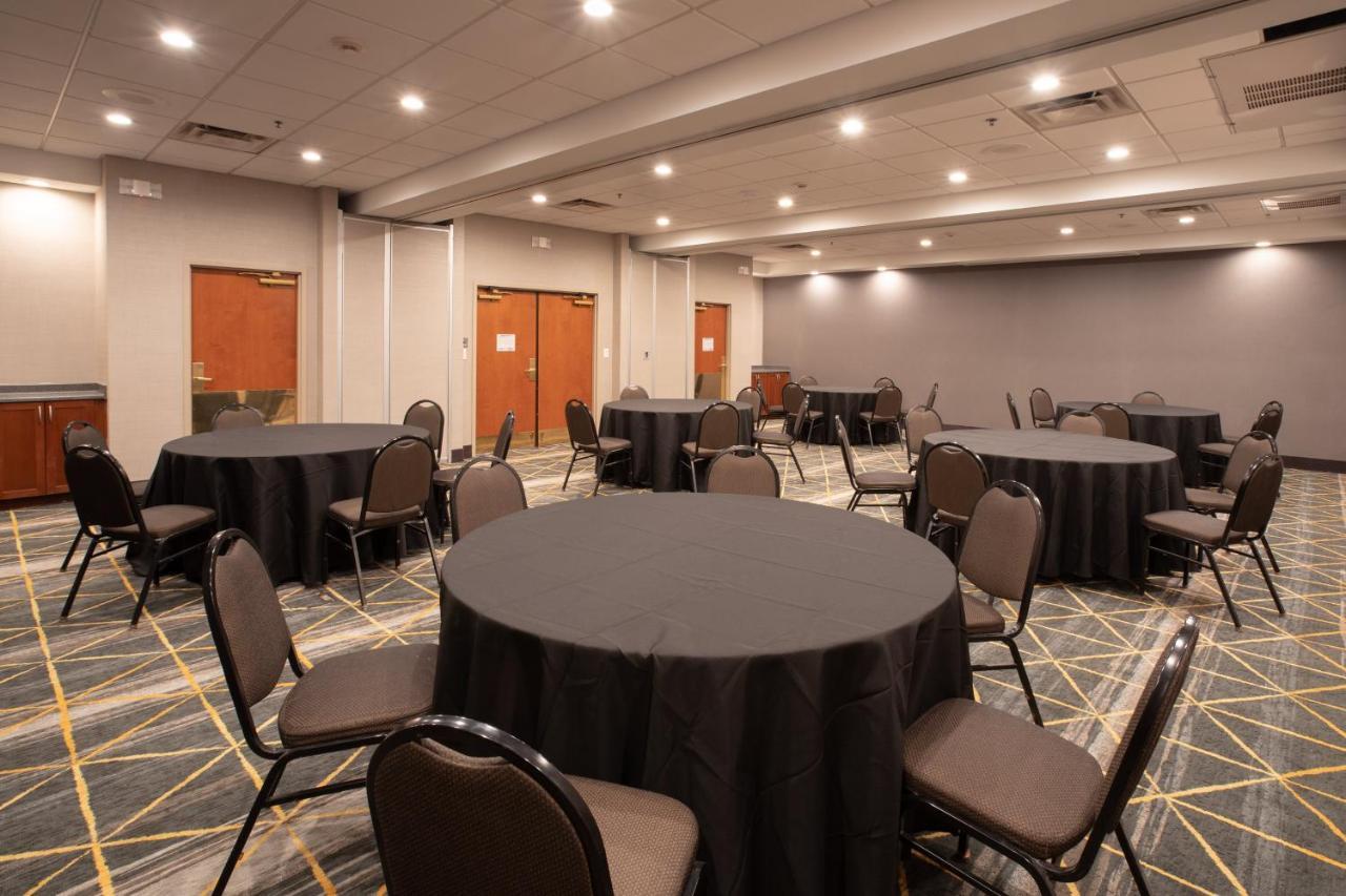 Holiday Inn & Suites Goodyear - West Phoenix Area By Ihg Ngoại thất bức ảnh