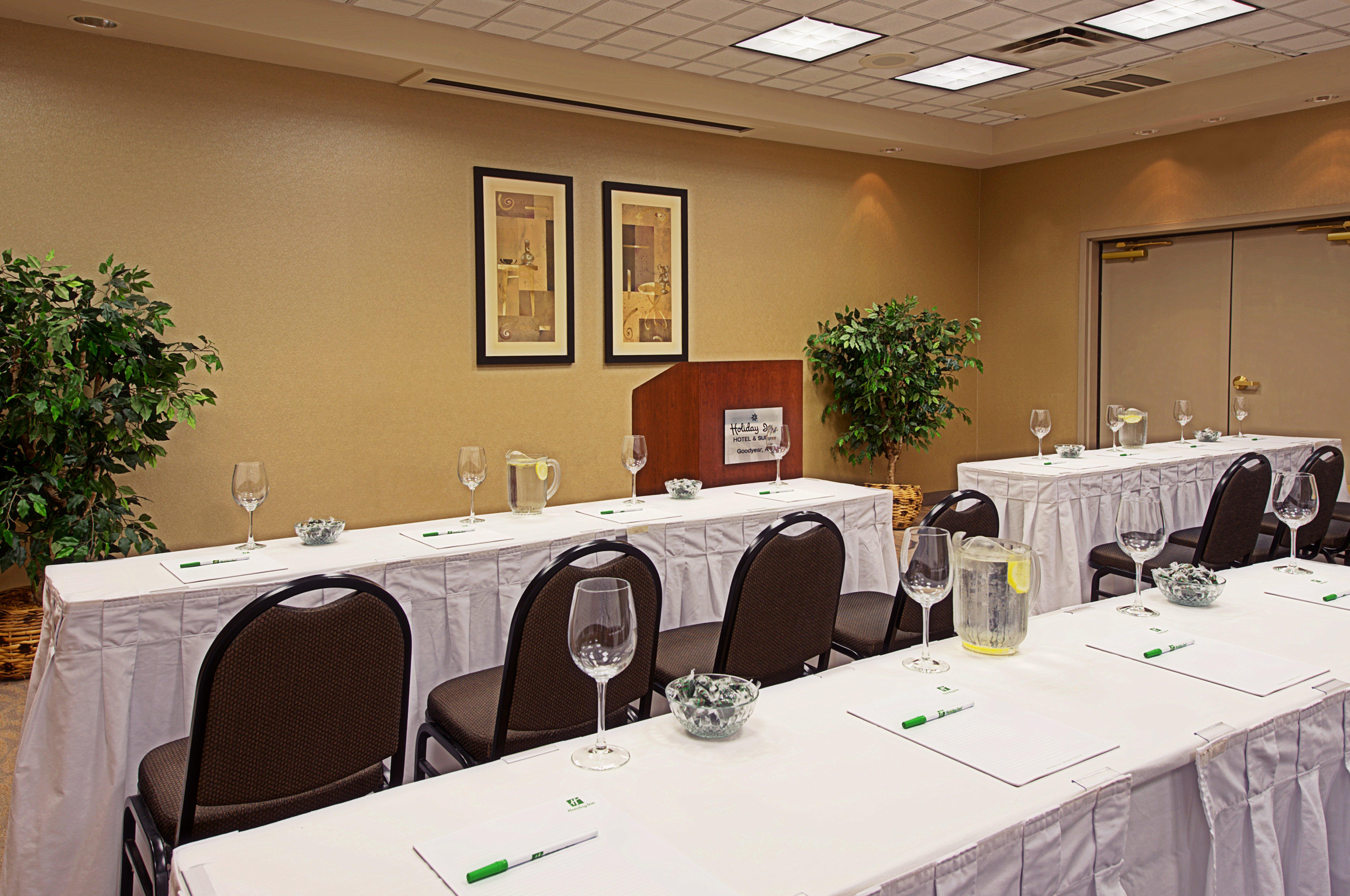 Holiday Inn & Suites Goodyear - West Phoenix Area By Ihg Ngoại thất bức ảnh