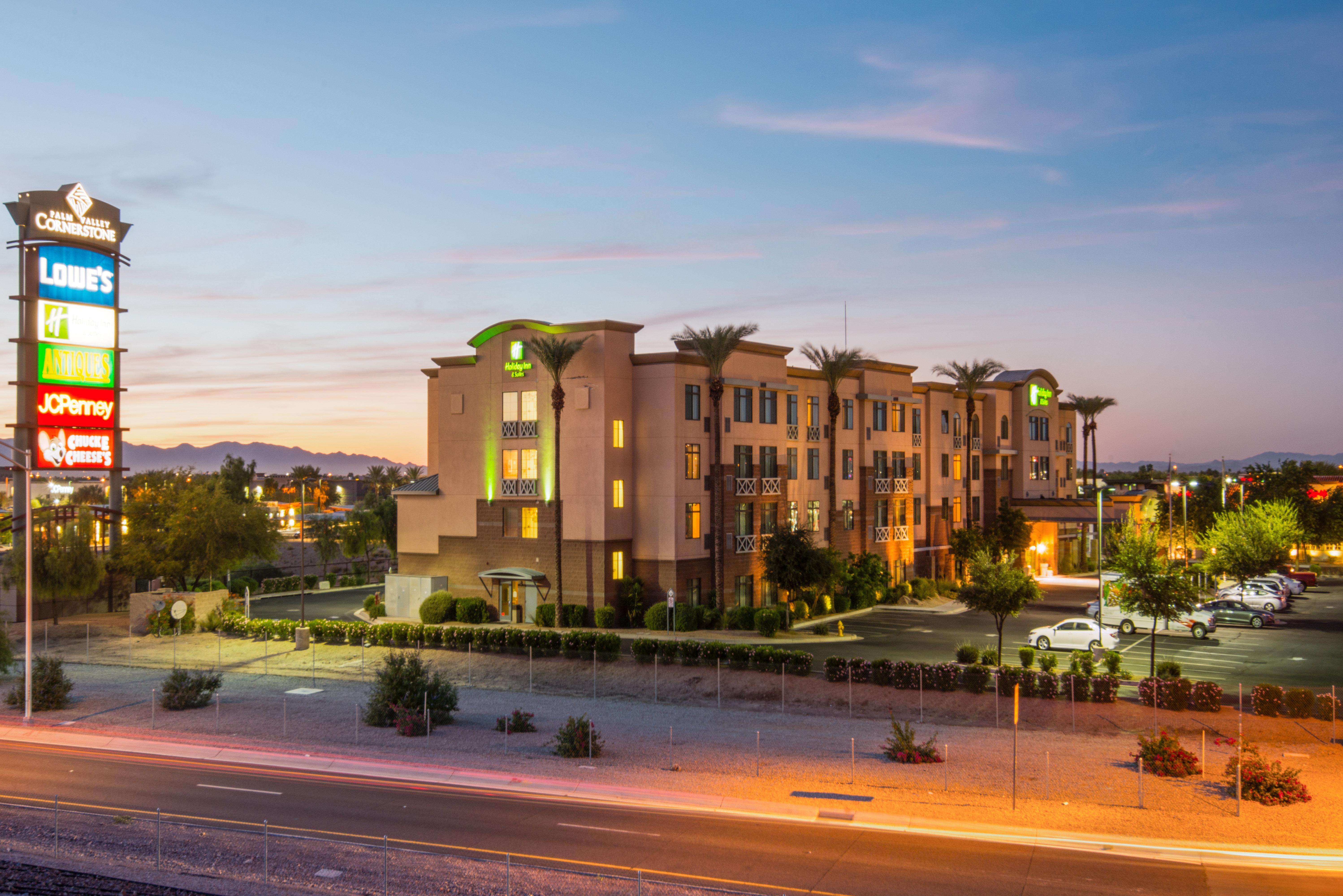 Holiday Inn & Suites Goodyear - West Phoenix Area By Ihg Ngoại thất bức ảnh