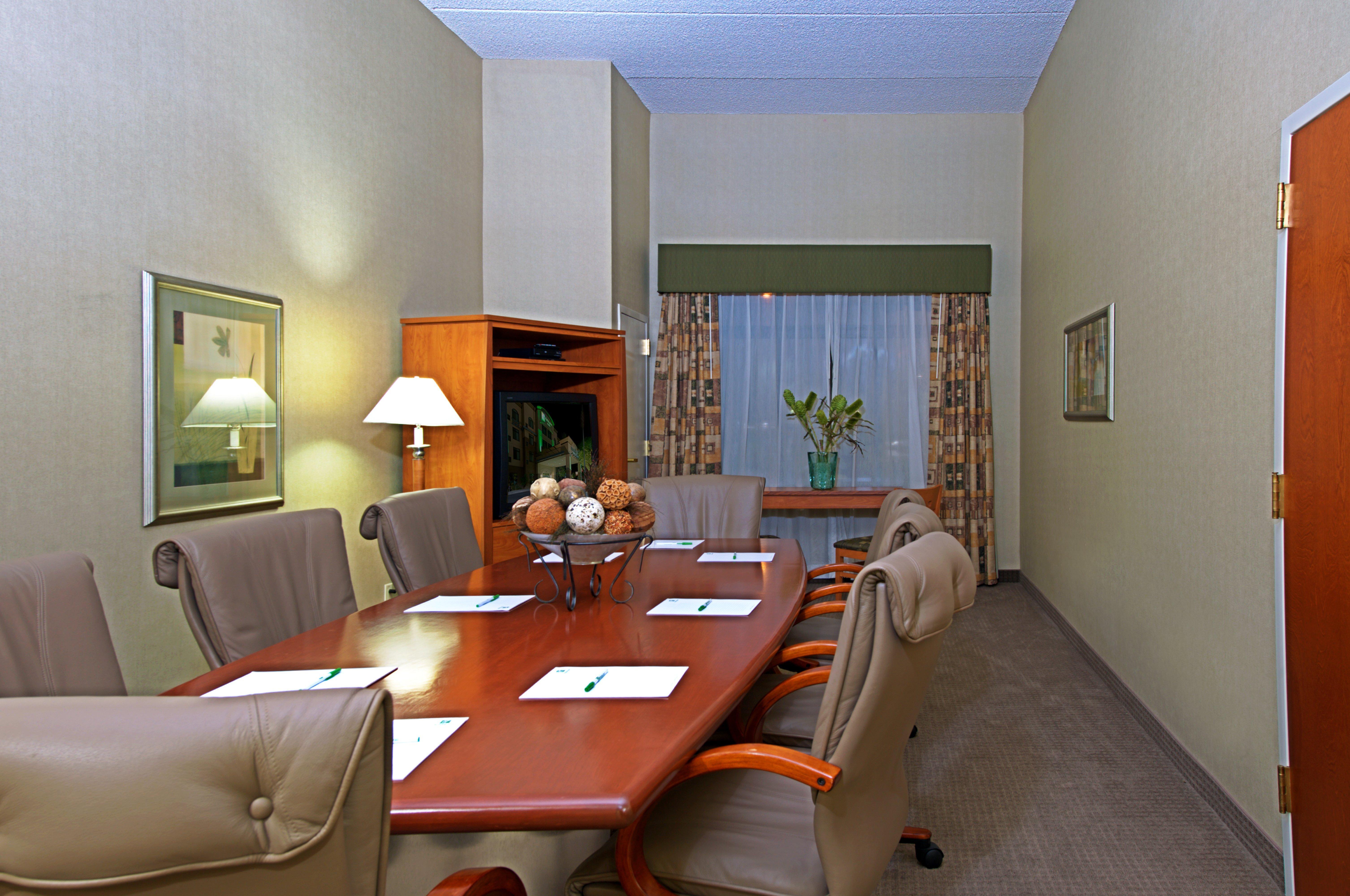 Holiday Inn & Suites Goodyear - West Phoenix Area By Ihg Ngoại thất bức ảnh