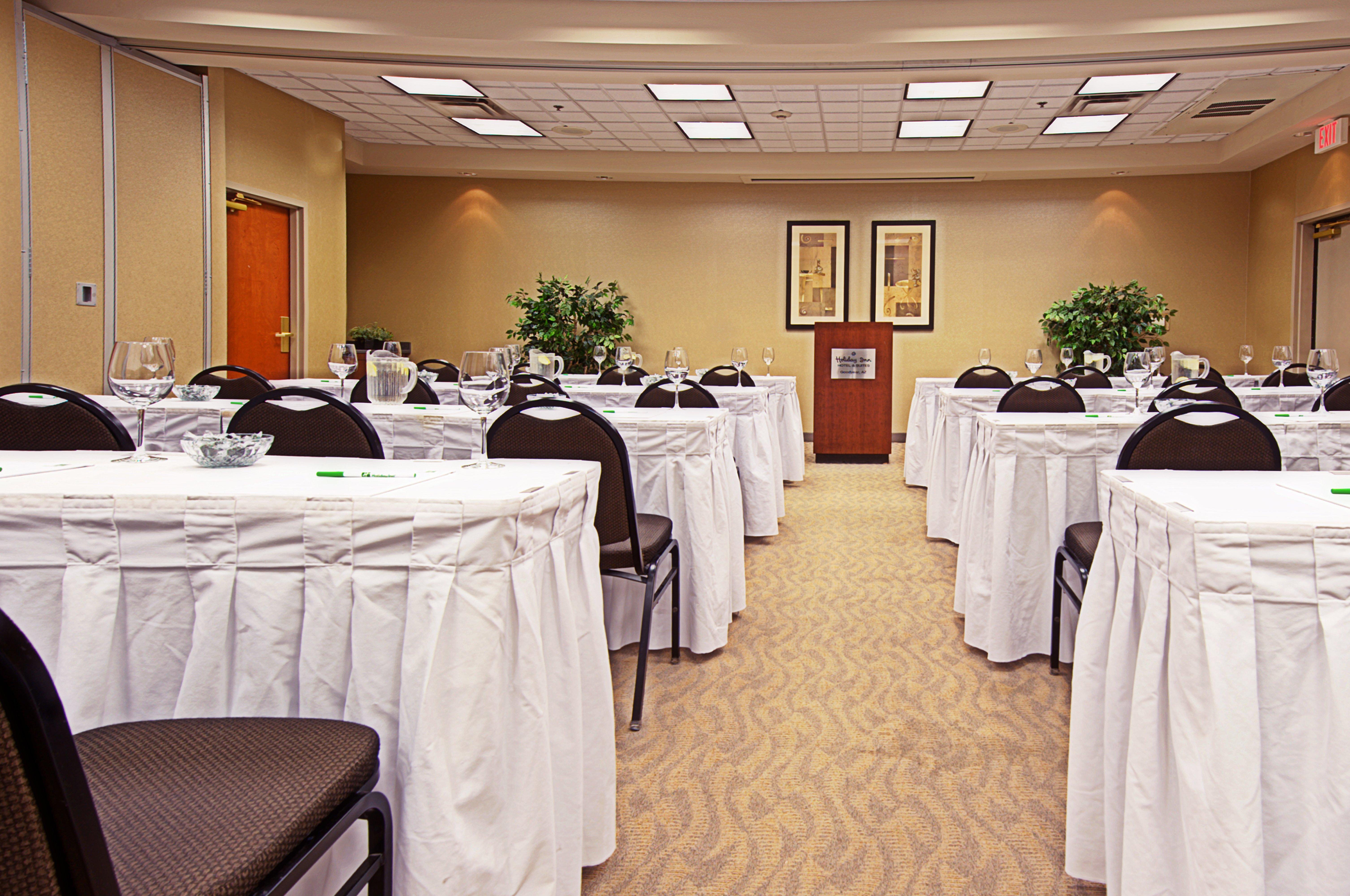 Holiday Inn & Suites Goodyear - West Phoenix Area By Ihg Ngoại thất bức ảnh