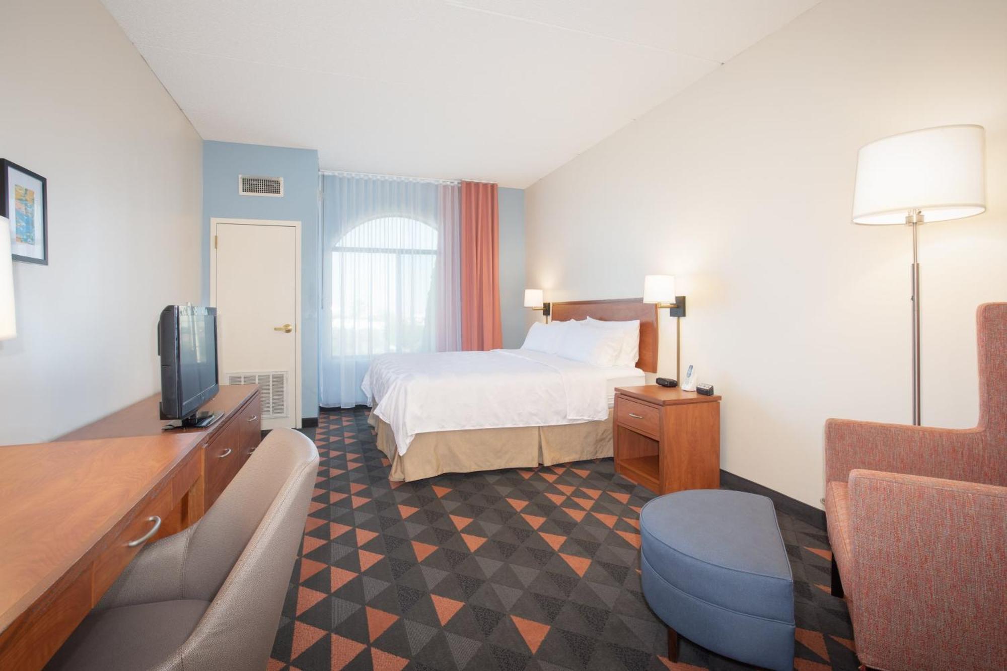 Holiday Inn & Suites Goodyear - West Phoenix Area By Ihg Ngoại thất bức ảnh